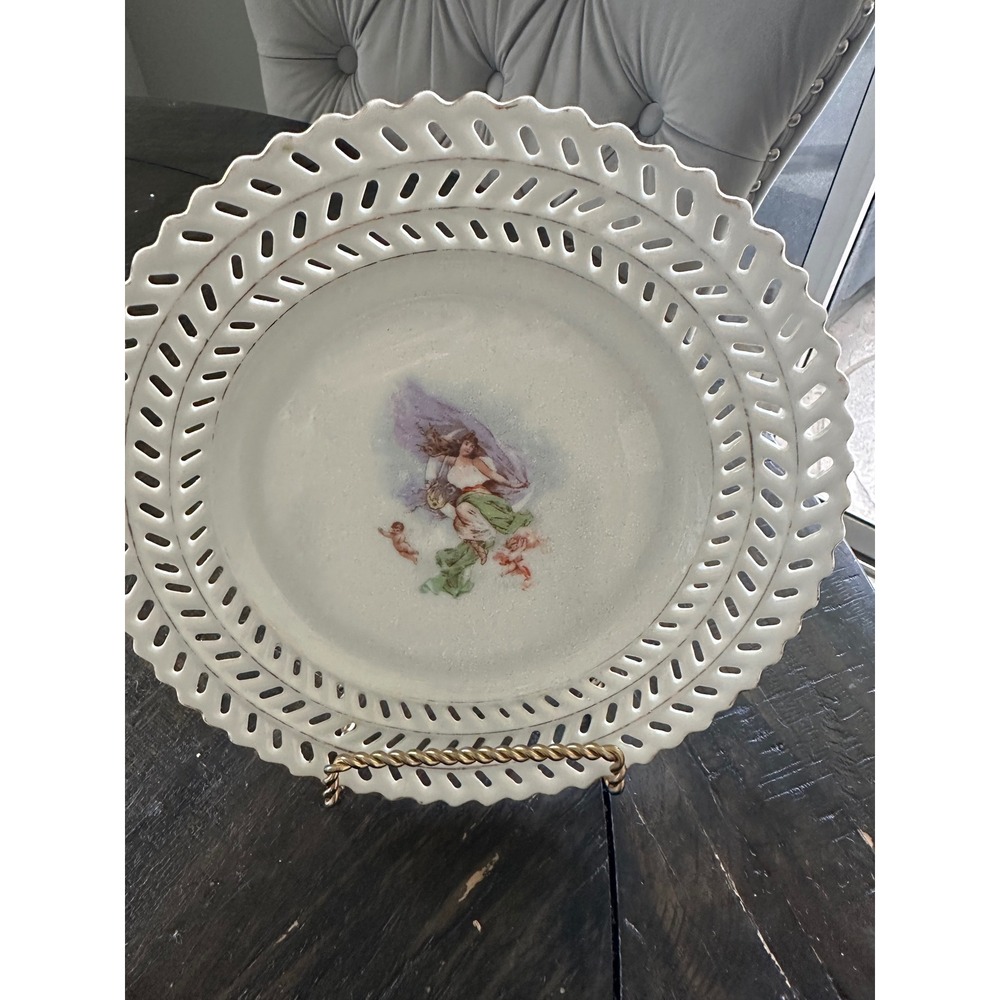 Vintage Reticulated Porcelain Cabinet Plate Classical Woman Cherubs 8.5 Inch